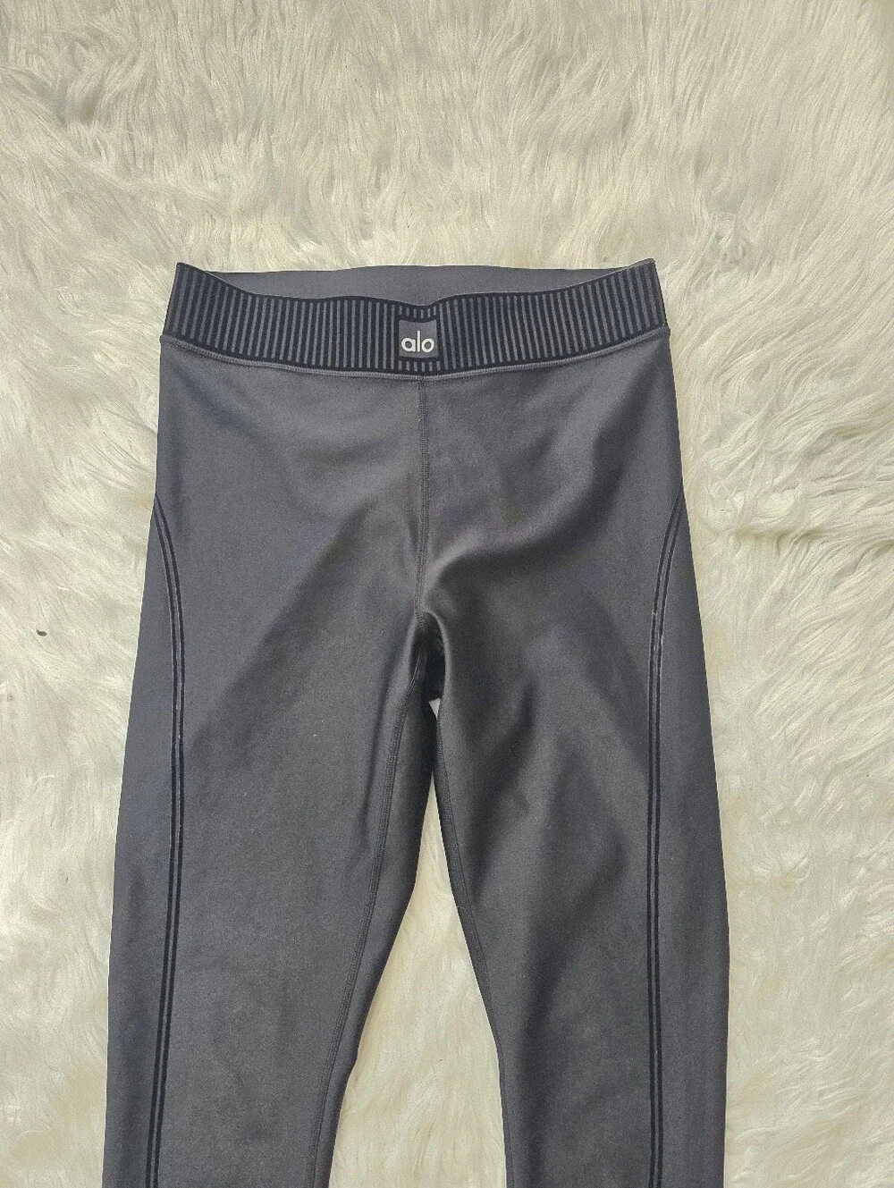 Alo High-Waist Black Leggings